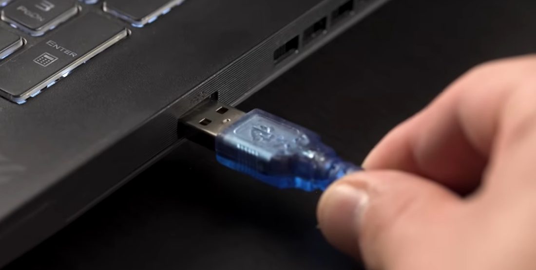 Conecta el USB a tu computadora